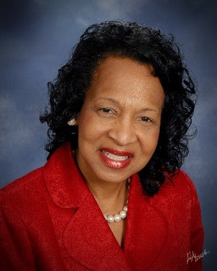 michele harris smiling